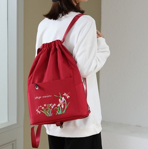 Einfacher tragbarer bestickter multifunktionaler Rucksack mit Kordelzug